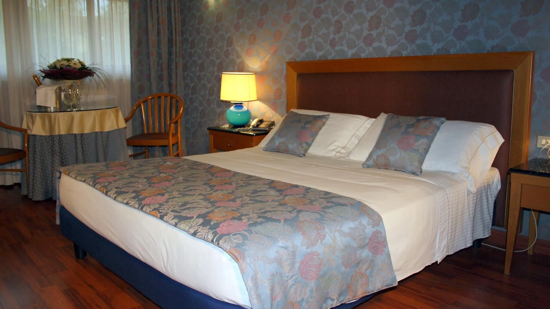 Hotel Motel Visconteo بيناسكو 4*,