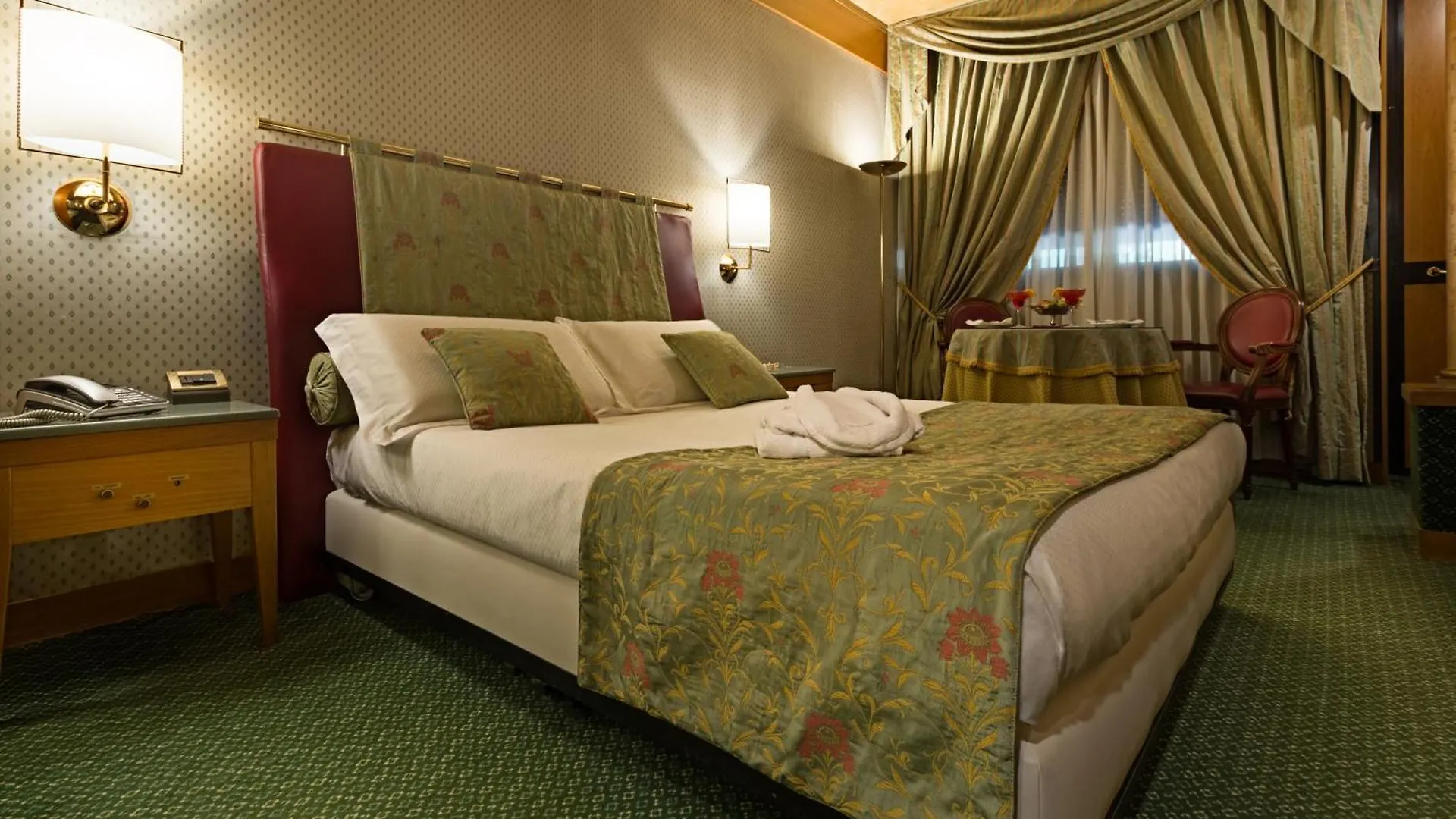 Hotel Motel Visconteo بيناسكو 4*,