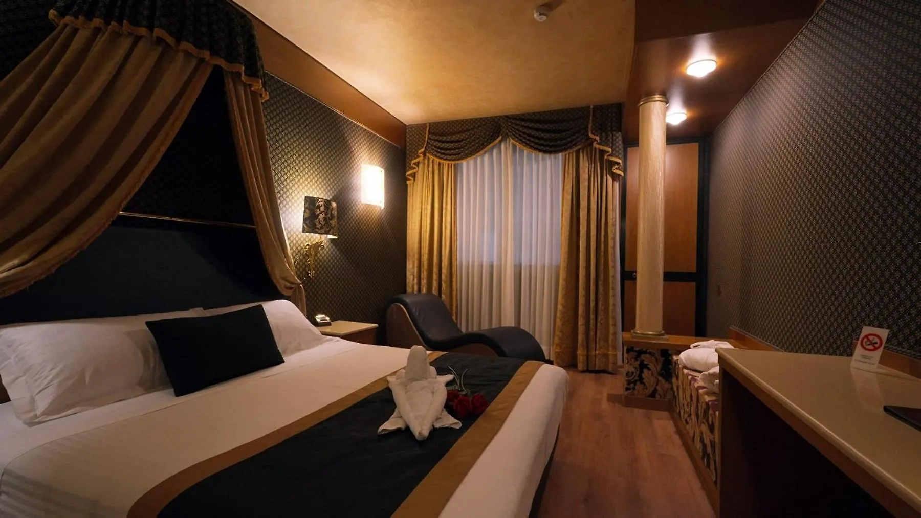 Hotel Motel Visconteo بيناسكو