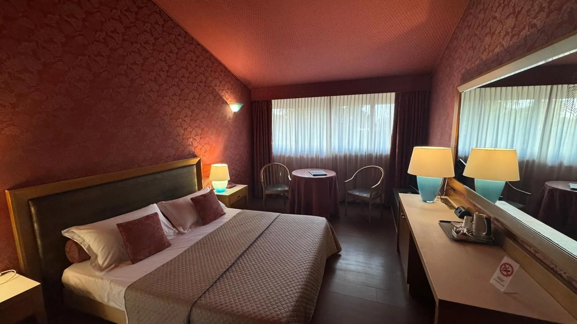 Hotel Motel Visconteo بيناسكو 4*,